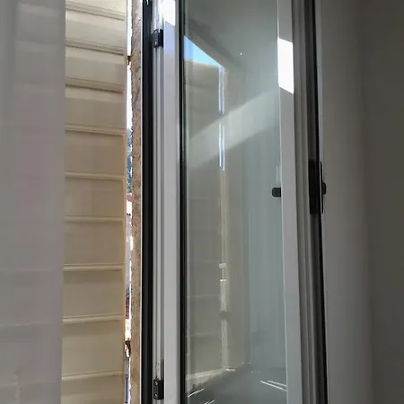 Apartman Donika Komiza