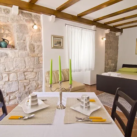 Appartement Donika *