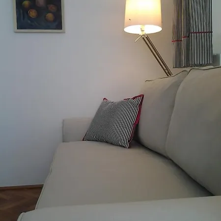 Donika Komiža