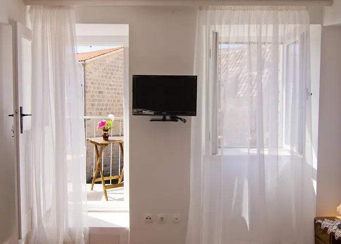 Apartment Donika Komiža